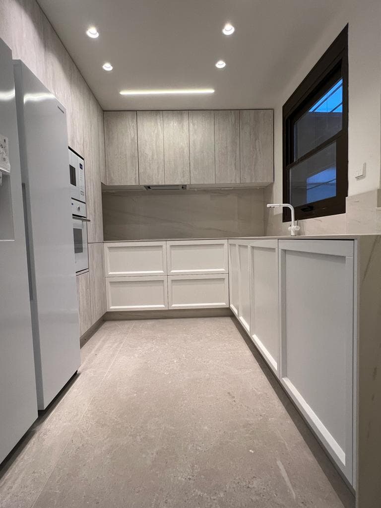 Reforma de cocina moderna — imagen del proyecto